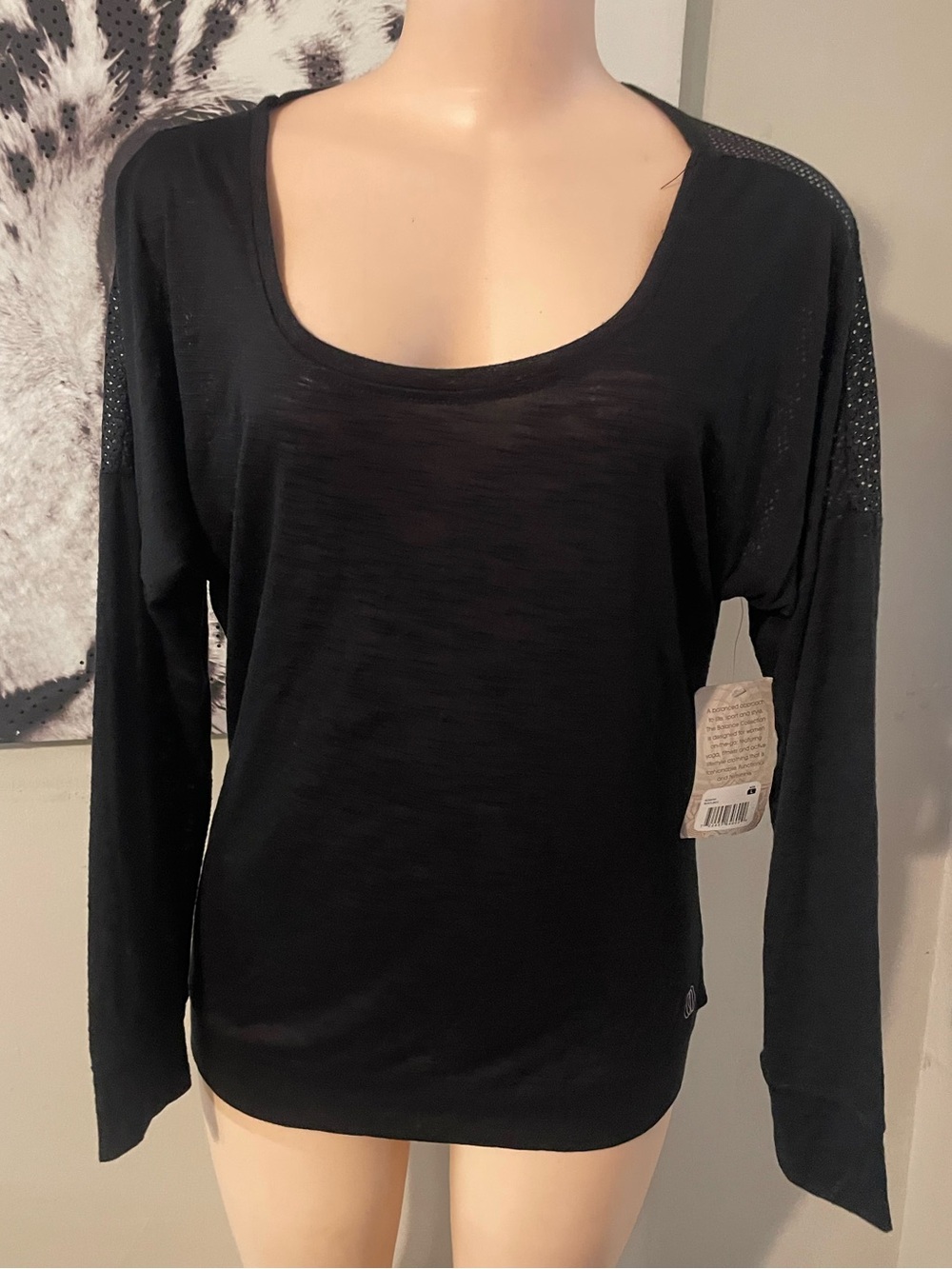 New balance collection Black Long-Sleeve Scoop Neck Women's Top sheer back Large